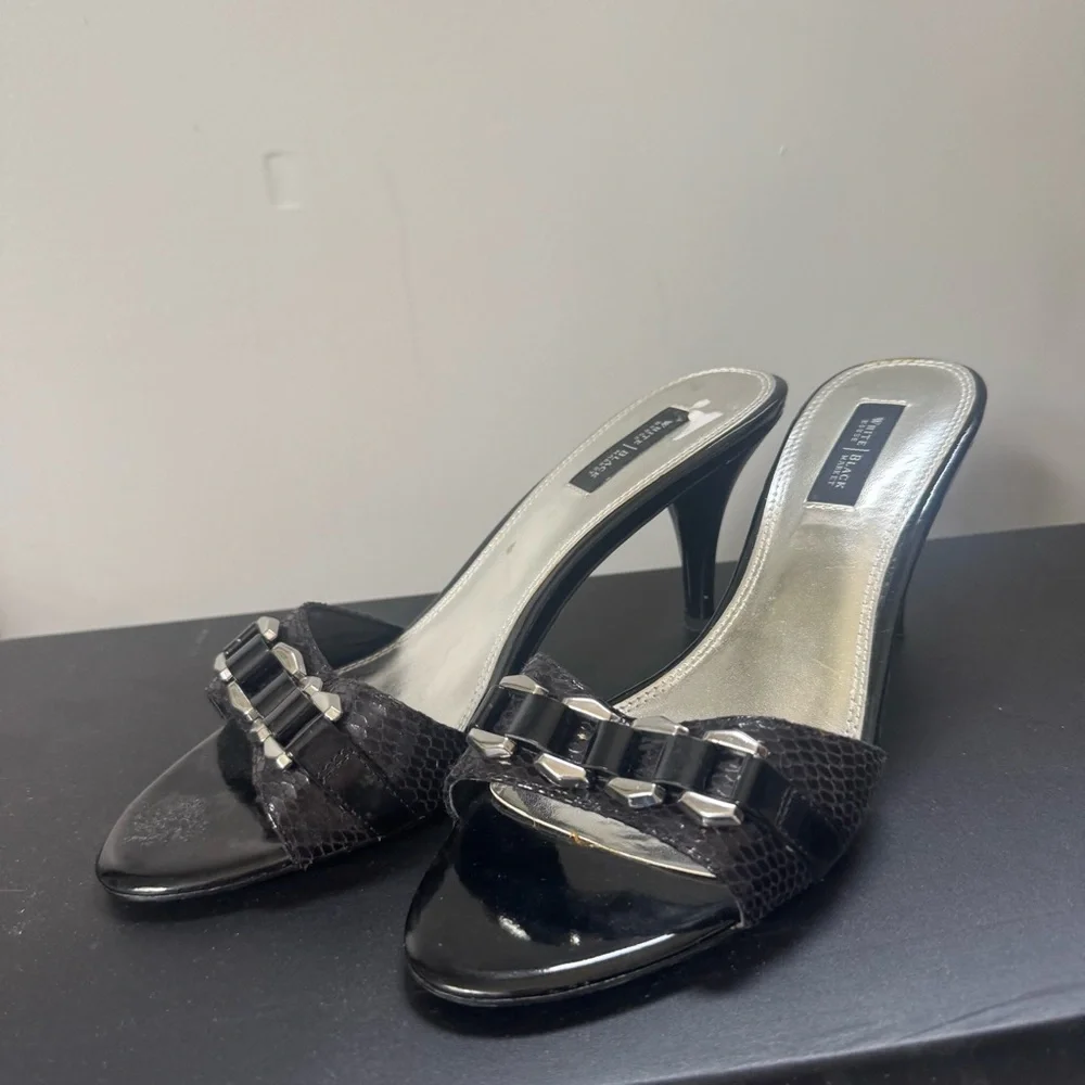 White House Black Market Women's Black Chain Detail Open Toe Heels